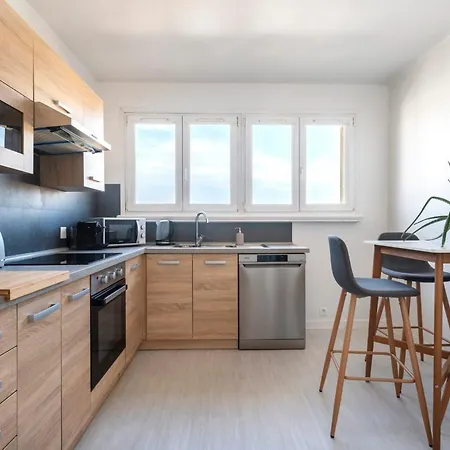 Le Grand Jau Apartment